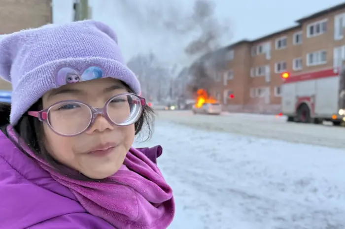 Disaster girl 2 | winter edition |