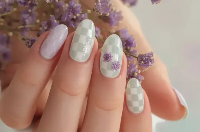 10 Checkered Nail Designs That Are Anything But Basic