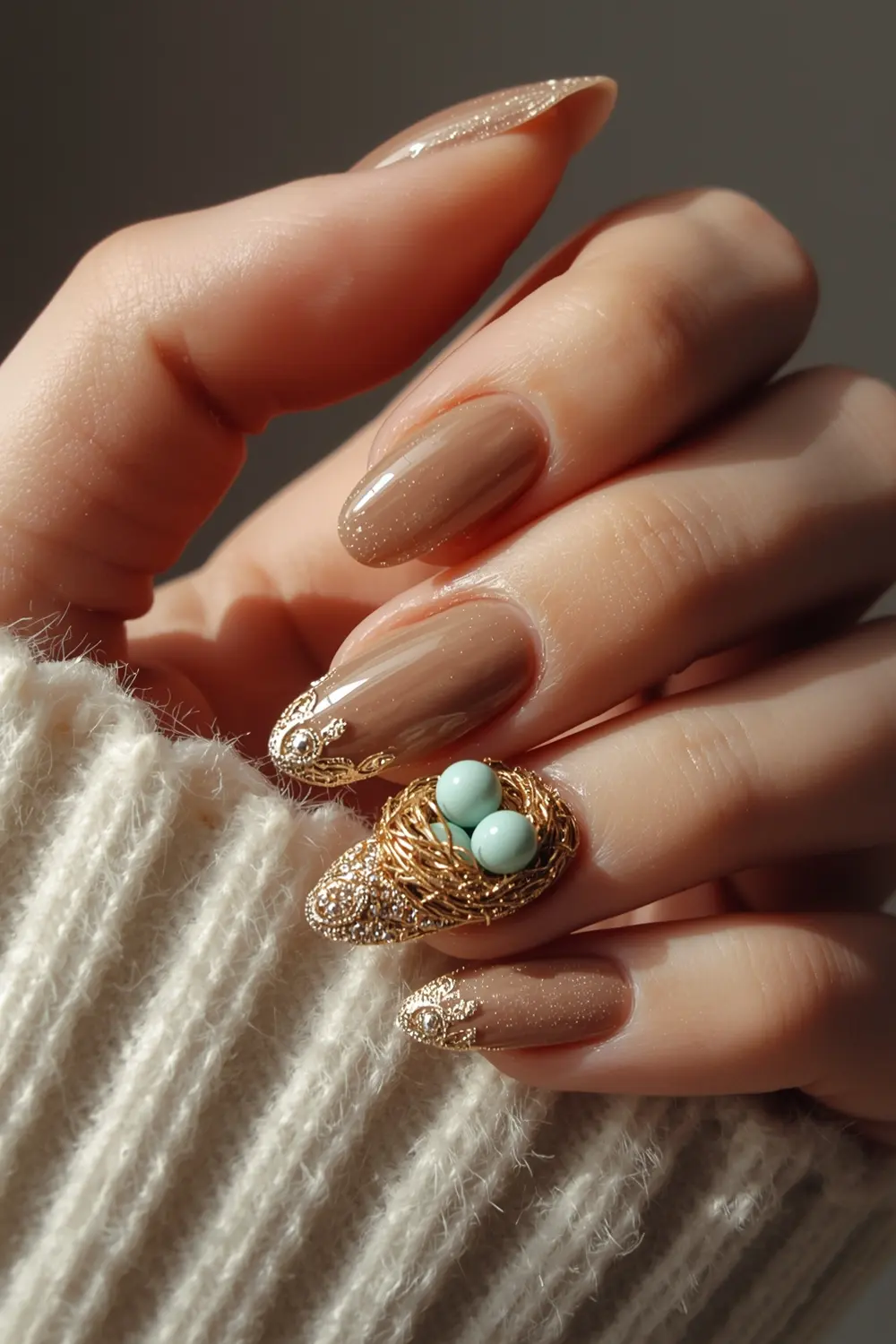 6. Gilded Bird's Nest Details
