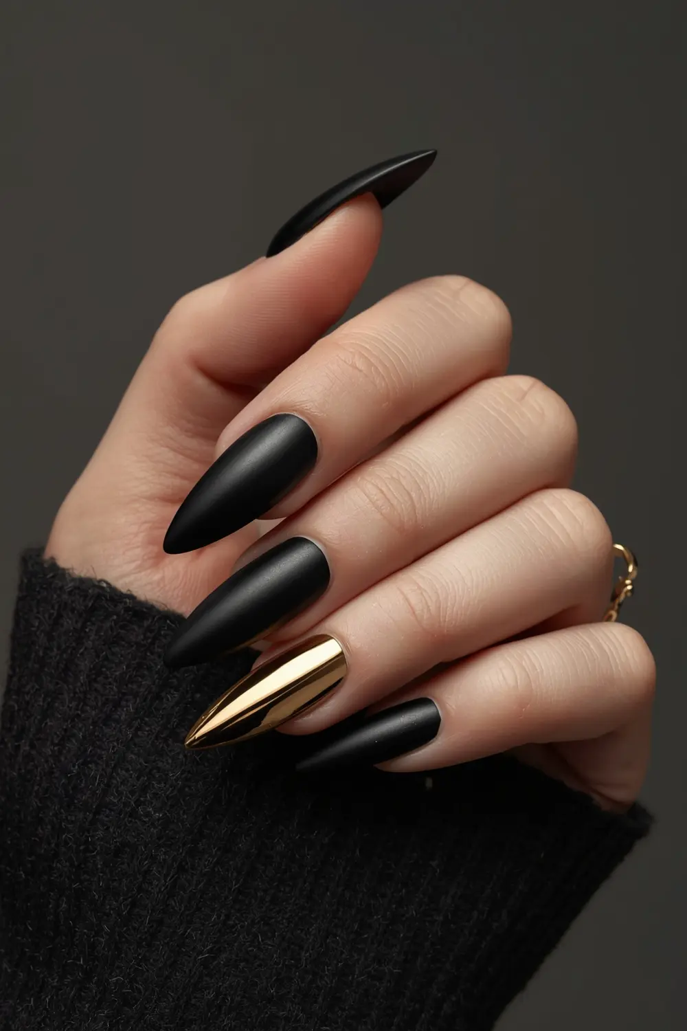7. Matte & Mirror Duo