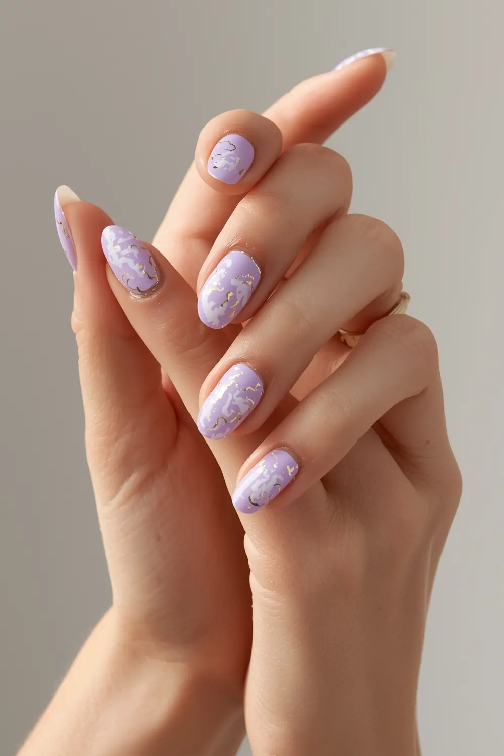 9. Chrome Cloud Nails with Gold Edges